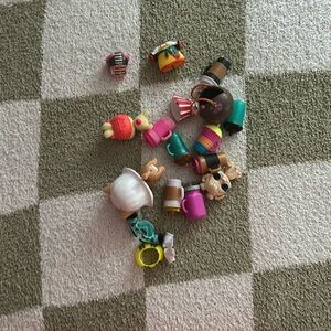 a lot of lol doll accessories!